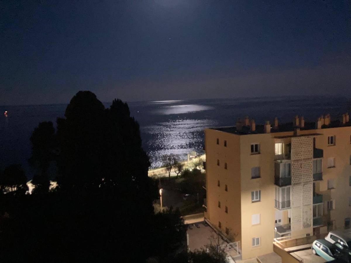 Mountain View & Sea View Location Chambre Individual 1 Sur 3 Chambres Dispo Avec Climes Mais Salle De Bain Et Salon En Commune บาสเตีย ภายนอก รูปภาพ