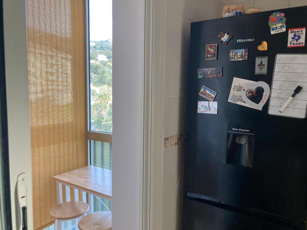 Mountain View & Sea View Location Chambre Individual 1 Sur 3 Chambres Dispo Avec Climes Mais Salle De Bain Et Salon En Commune บาสเตีย ภายนอก รูปภาพ