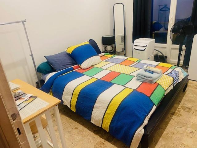 Mountain View & Sea View Location Chambre Individual 1 Sur 3 Chambres Dispo Avec Climes Mais Salle De Bain Et Salon En Commune บาสเตีย ภายนอก รูปภาพ